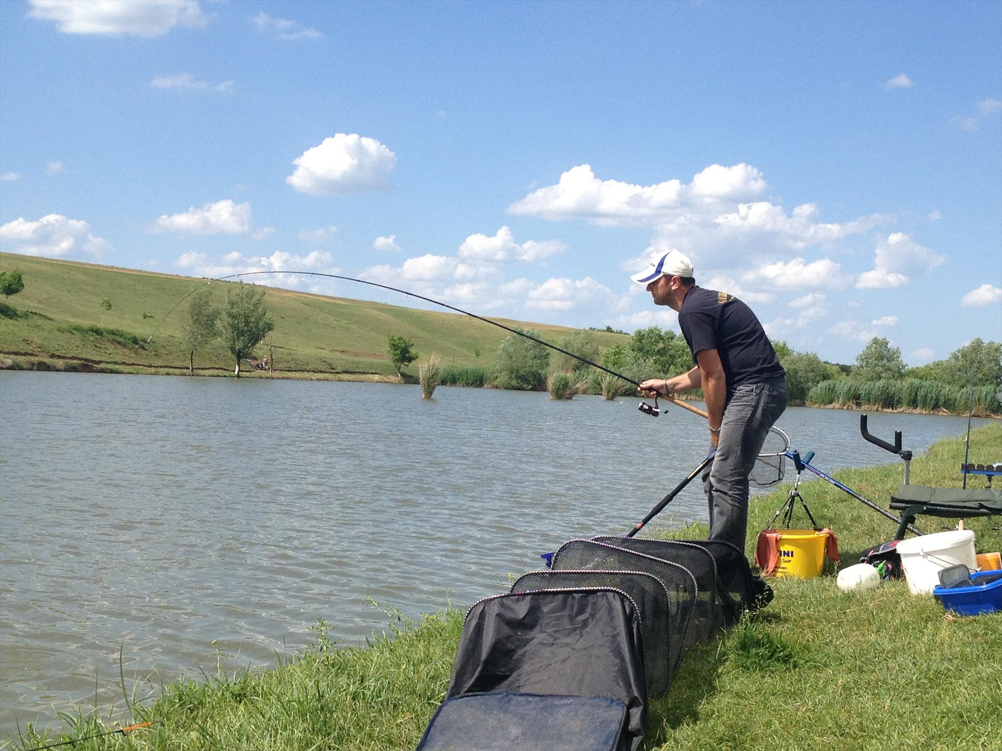 La balta Cornesti cu prieteni. - img0885.jpg